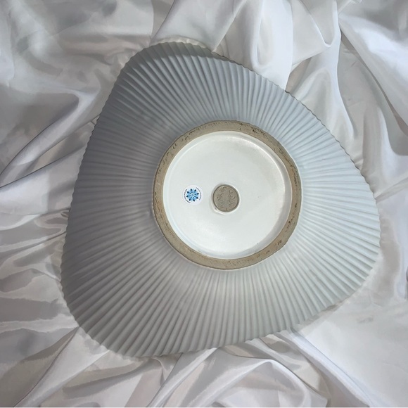 rare! JONATHAN ADLER matte white glazed ribbed PINCH POT BOWL extra large - Picture 3 of 12